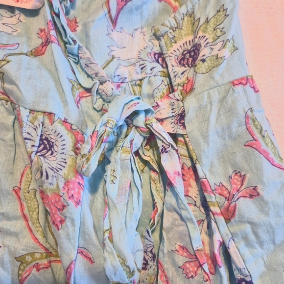 Little Handprint girls size 6X wrap dress pretty floral pattern, lt blue  NWT - Picture 2 of 6